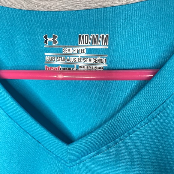 Under Armour Semi Fitted Heat Gear Teal V Neck T Shirt Women's Size Medium - Picture 5 of 6